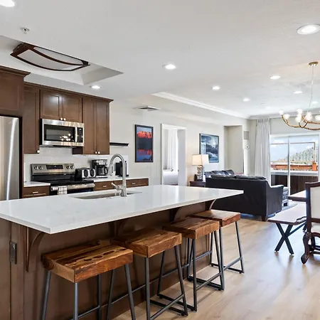 Remodeled Condo Westgate Resort & Spa, 4 King Beds, Pool, Hot Tub, Ski In Ski Out